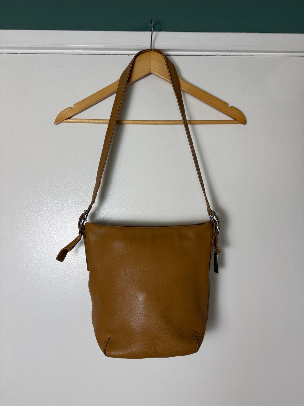 Coach Y2K Vintage Brown Leather Legacy Soho Bucket Shoulder Bag 9186